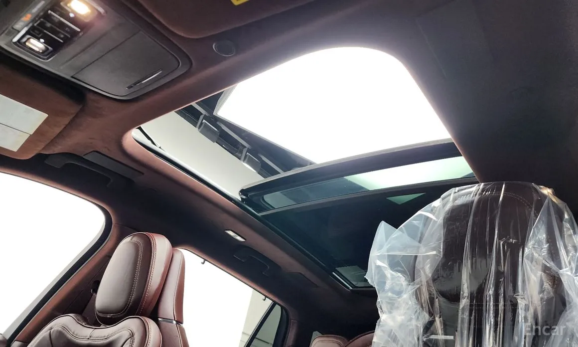 Фото 18 - Lincoln Aviator