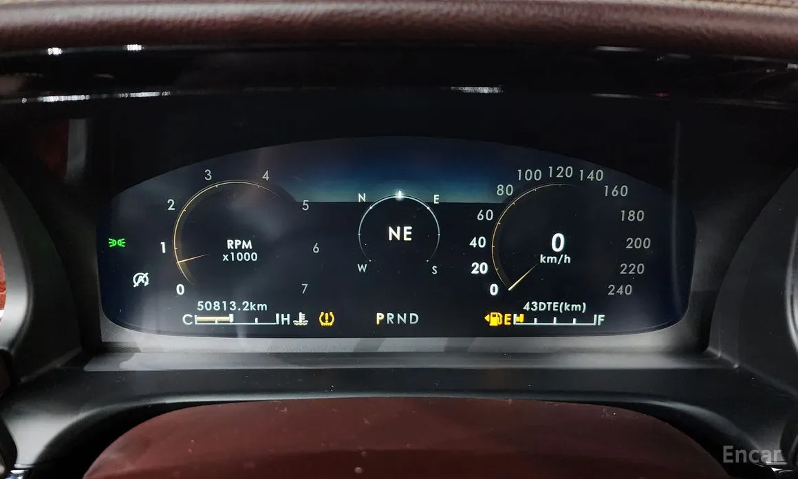 Фото 8 - Lincoln Aviator