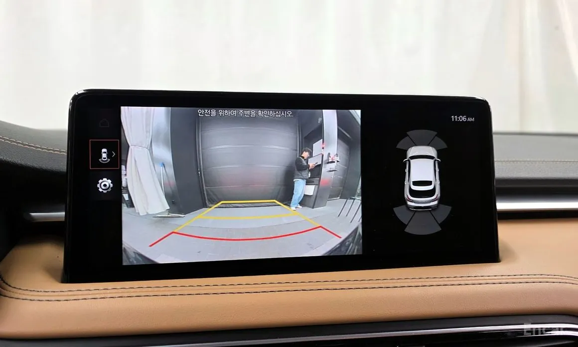 Фото 15 - Genesis G70