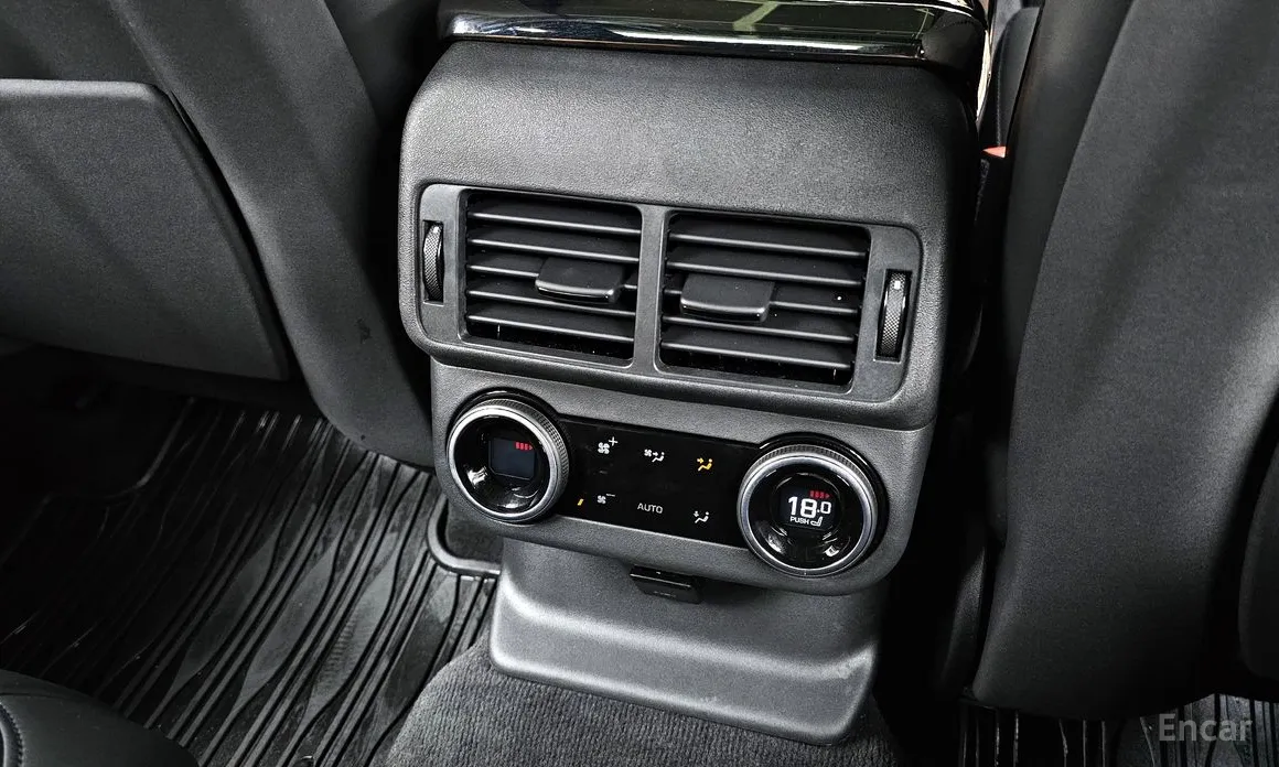 Фото 19 - Land Rover Range Rover Velar