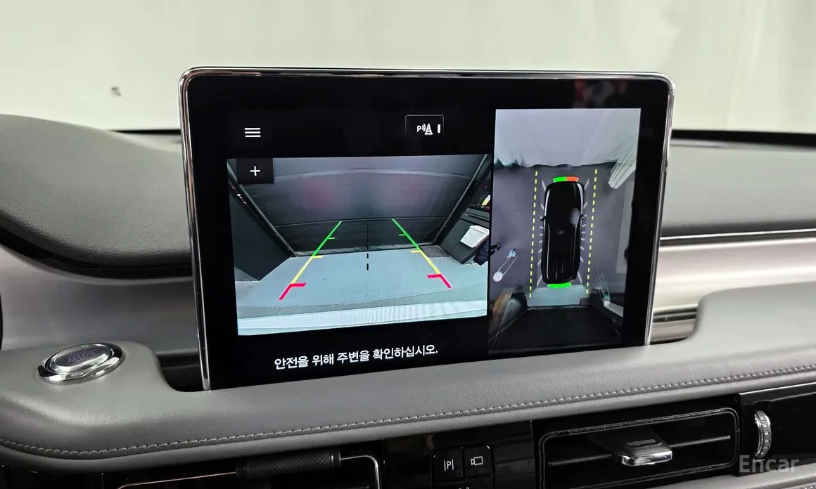 Фото 15 - Lincoln Aviator