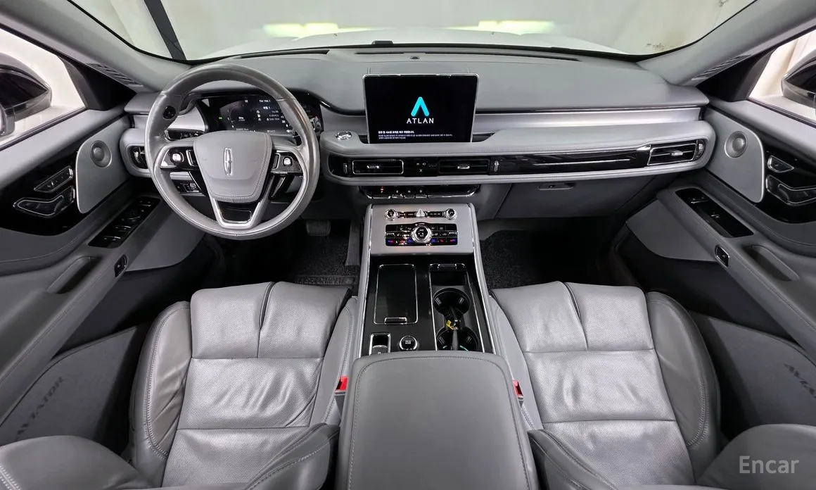 Фото 7 - Lincoln Aviator