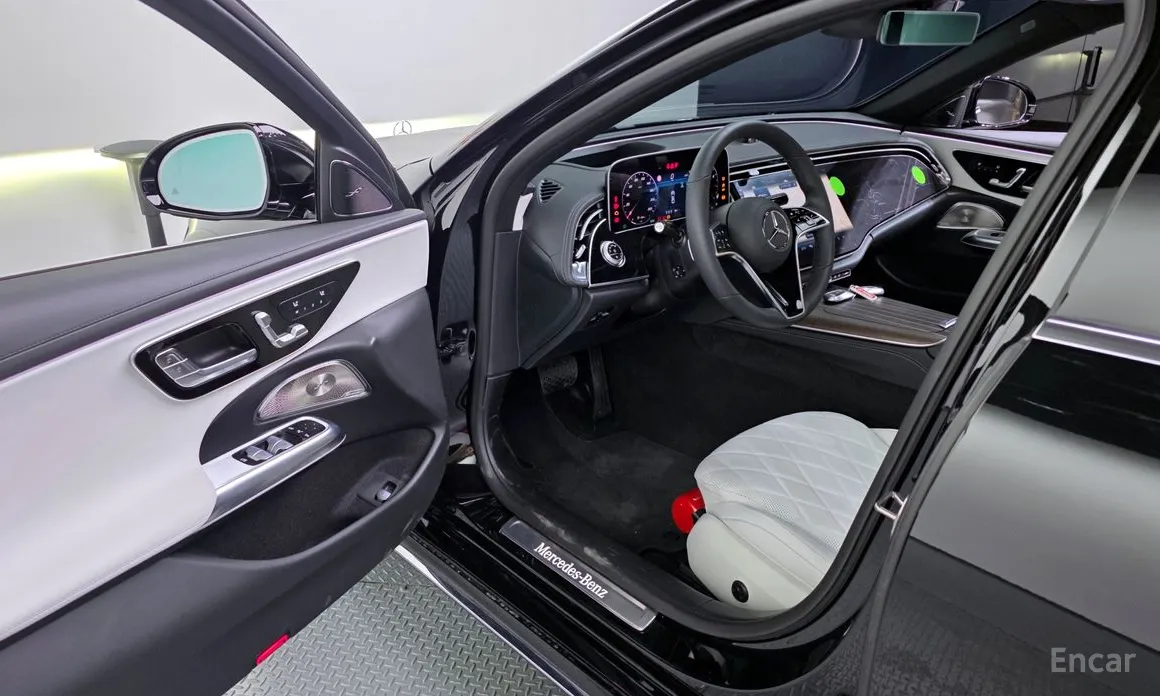 Фото 10 - Mercedes-Benz E-Class