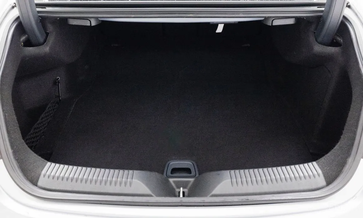 Фото 11 - Mercedes-Benz CLS-Class