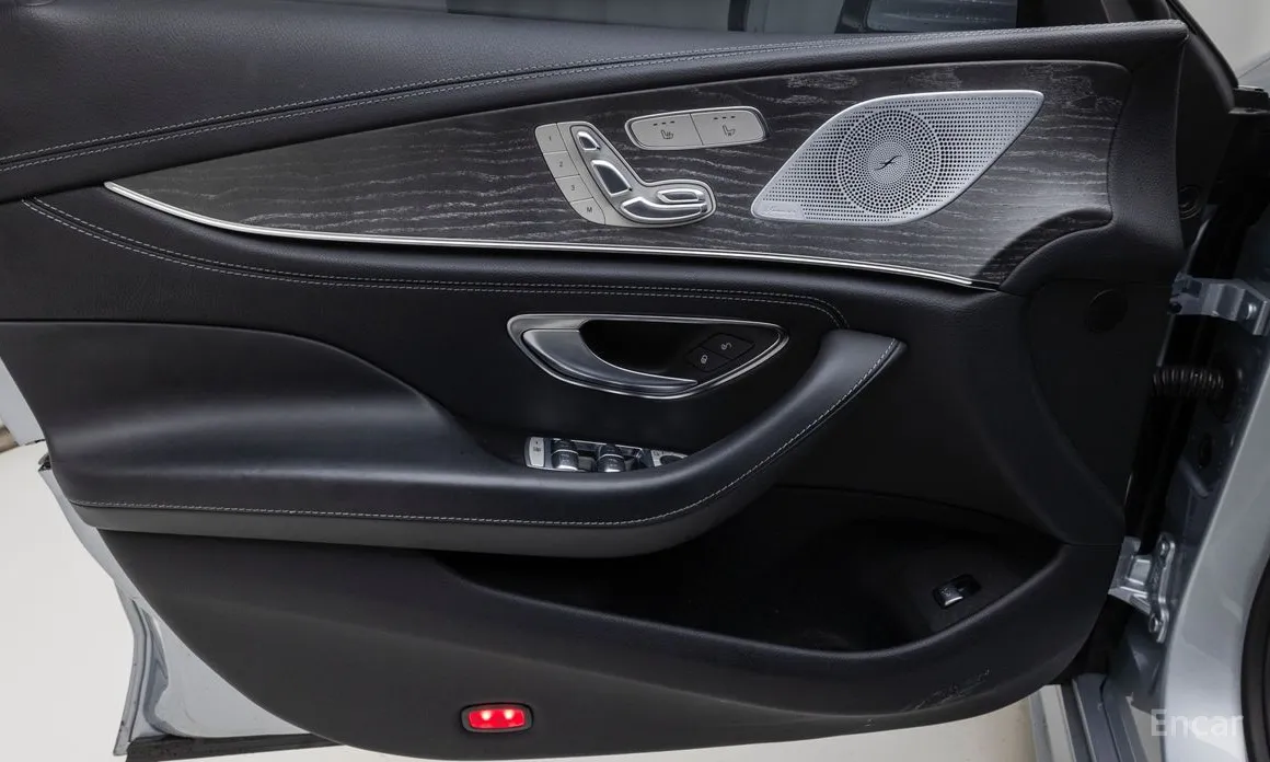 Фото 15 - Mercedes-Benz CLS-Class