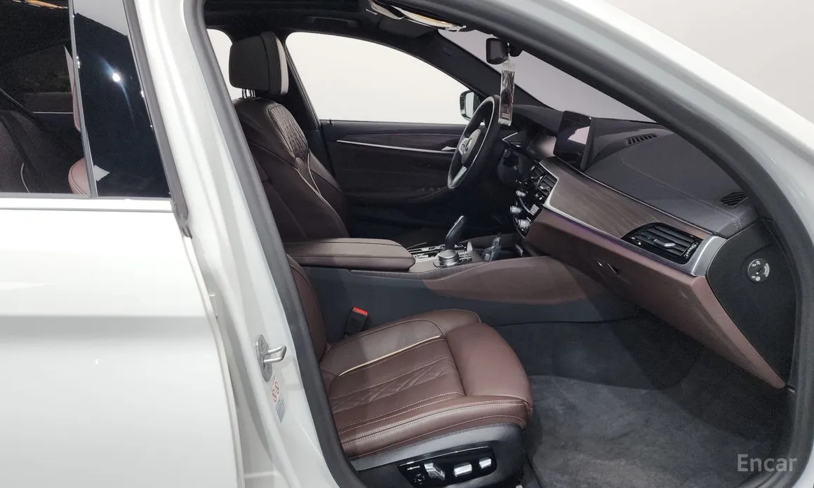 Фото 11 - BMW 5 Series