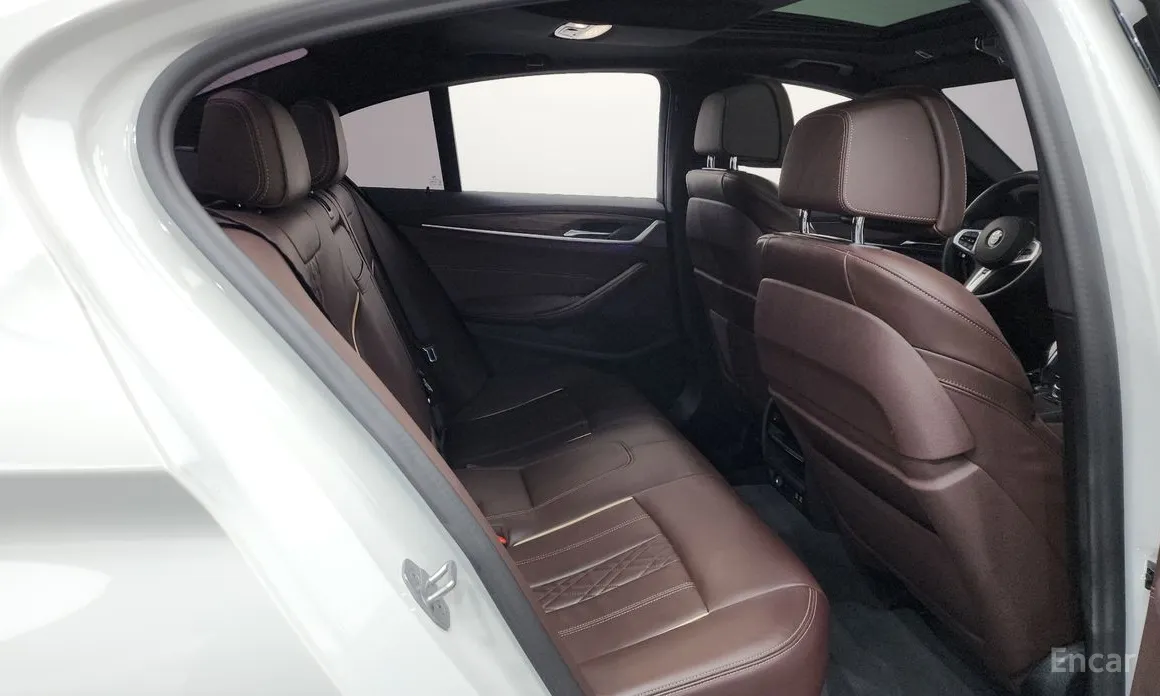 Фото 12 - BMW 5 Series