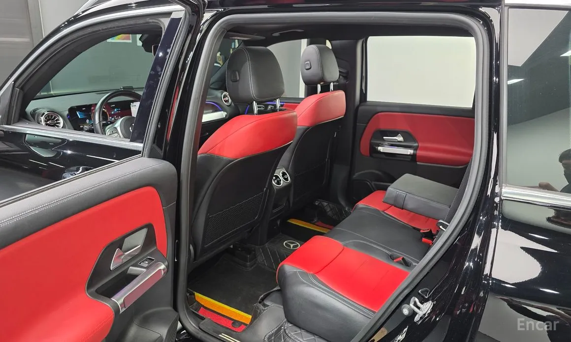 Фото 11 - Mercedes-Benz GLB-Class