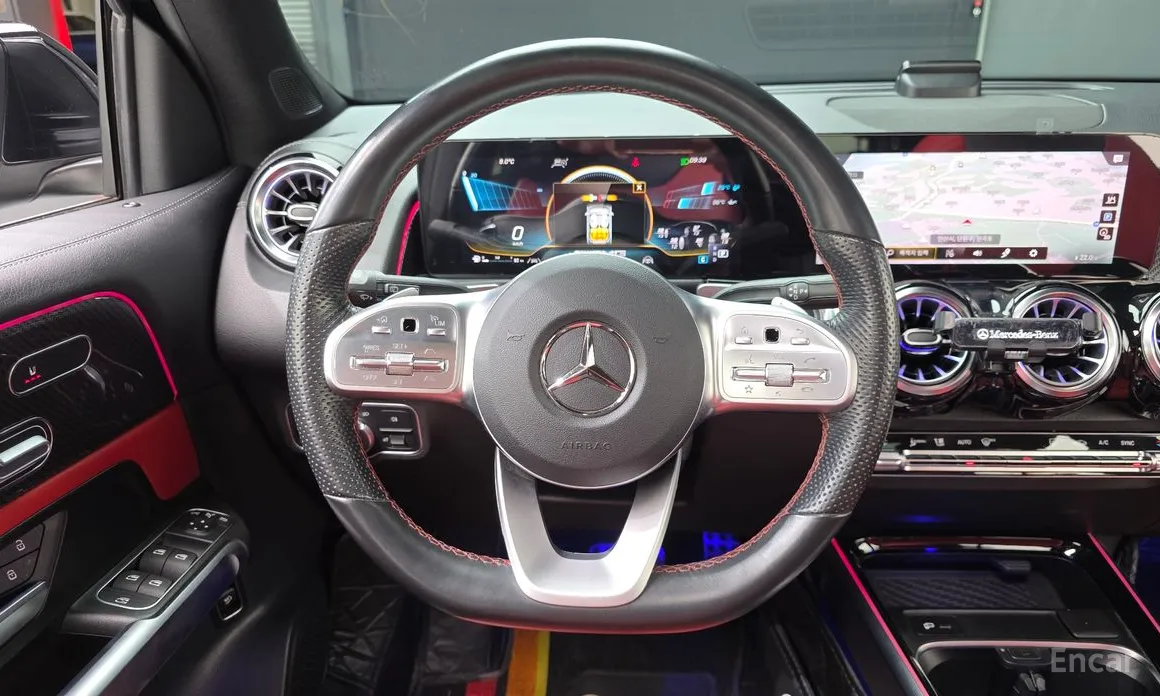 Фото 13 - Mercedes-Benz GLB-Class