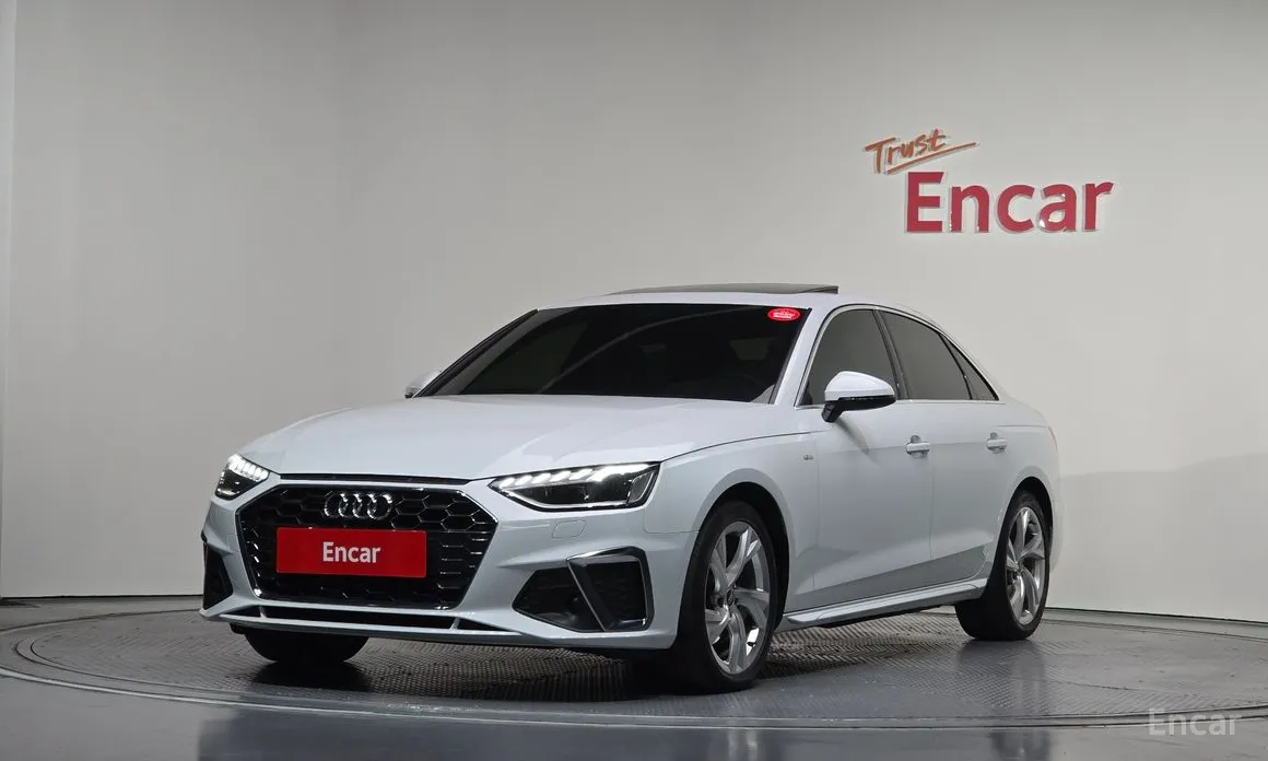 Фото 1 - Audi A4