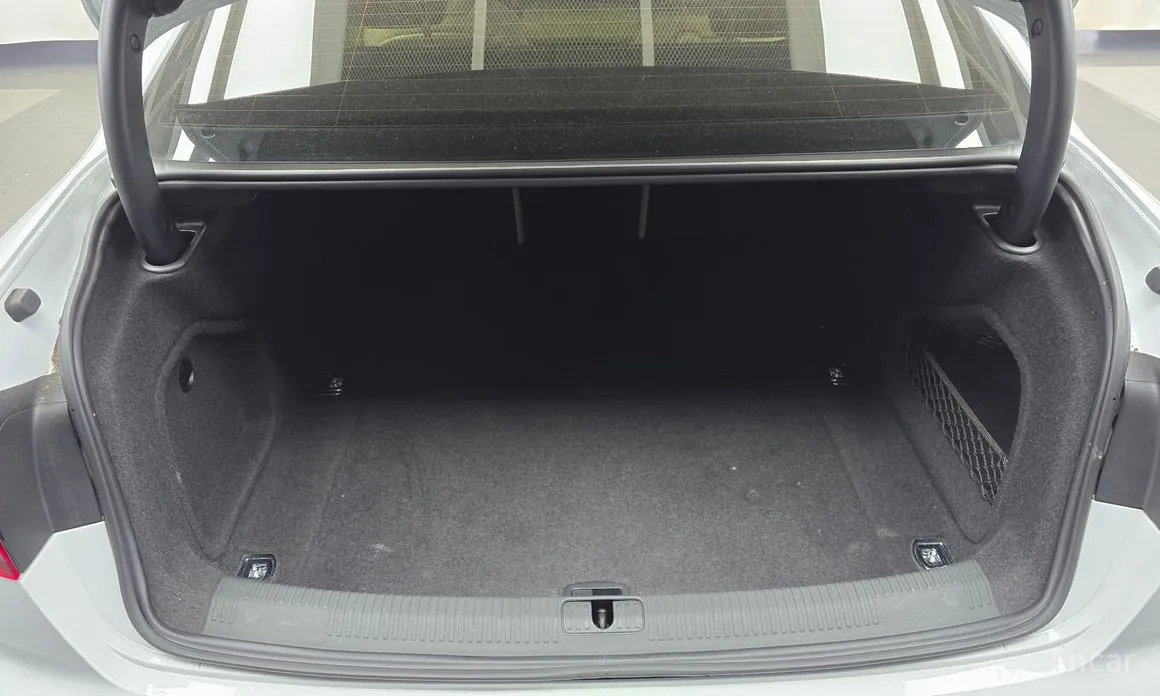 Фото 20 - Audi A4