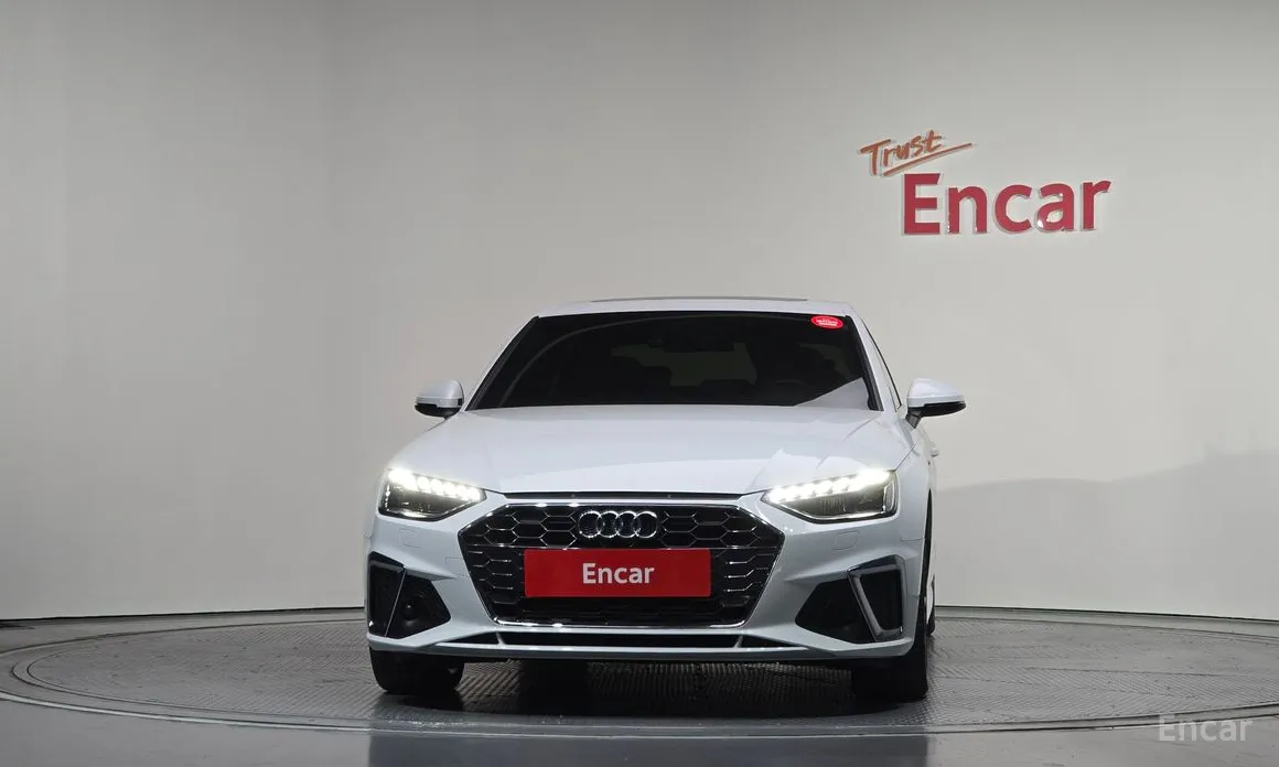 Фото 3 - Audi A4