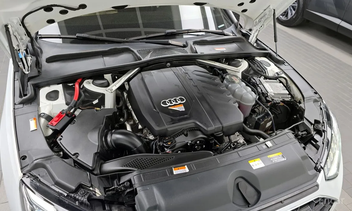 Фото 6 - Audi A4