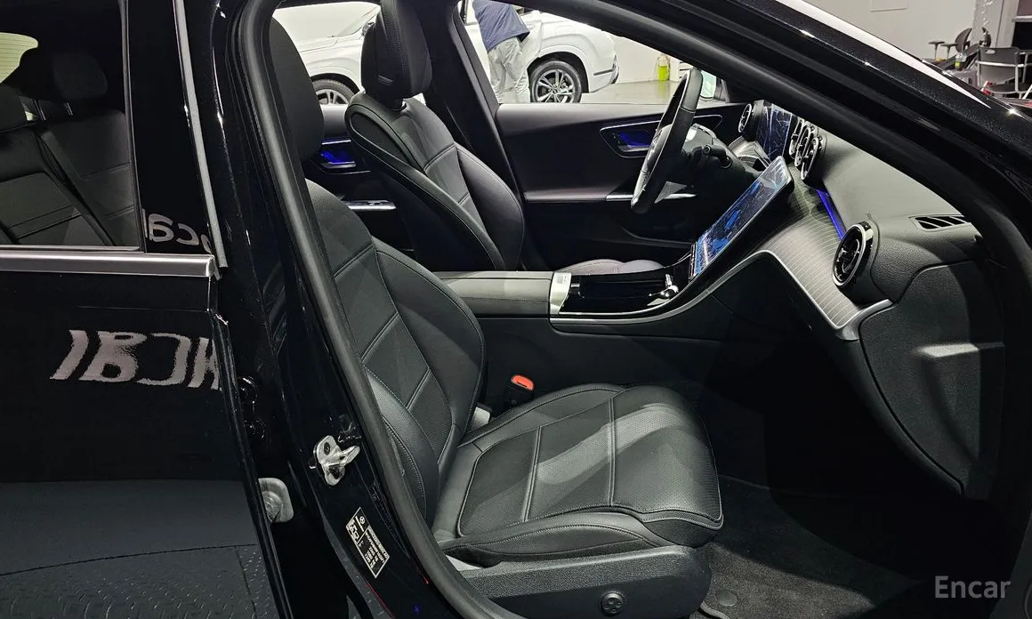 Фото 10 - Mercedes-Benz C-Class