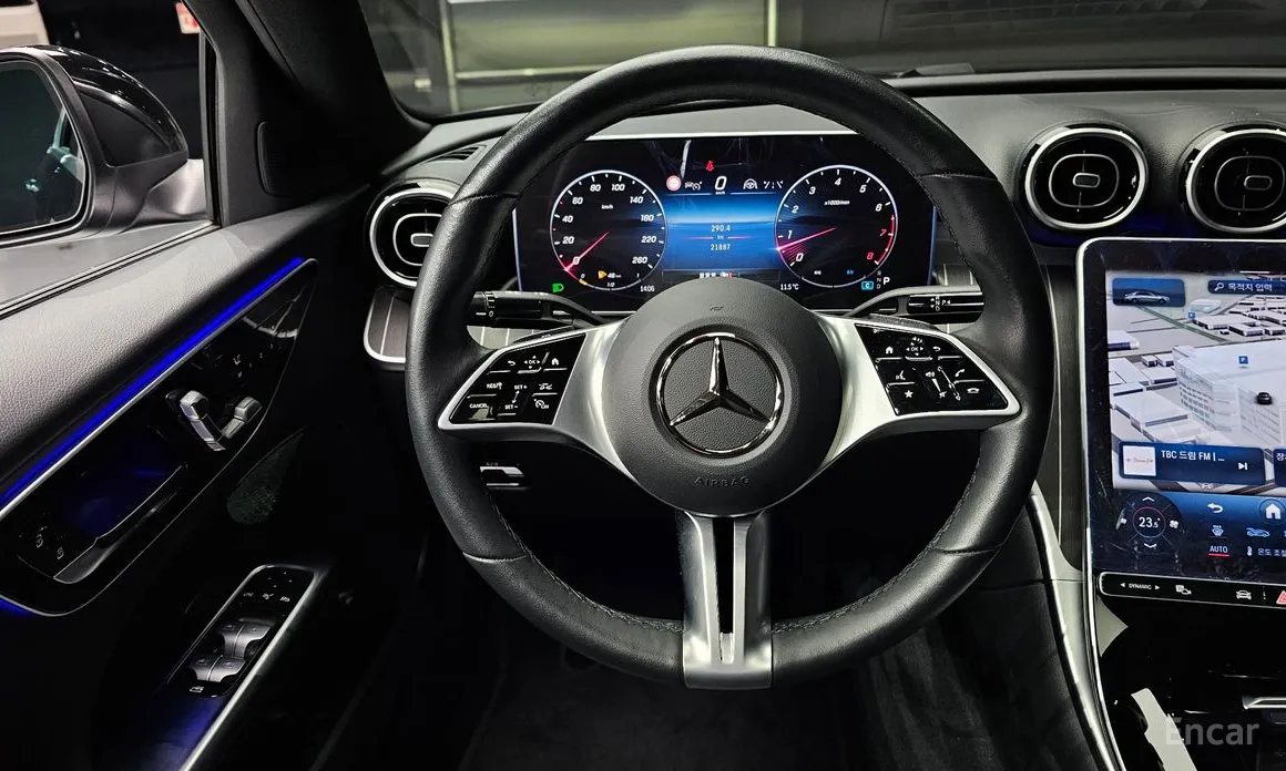 Фото 13 - Mercedes-Benz C-Class