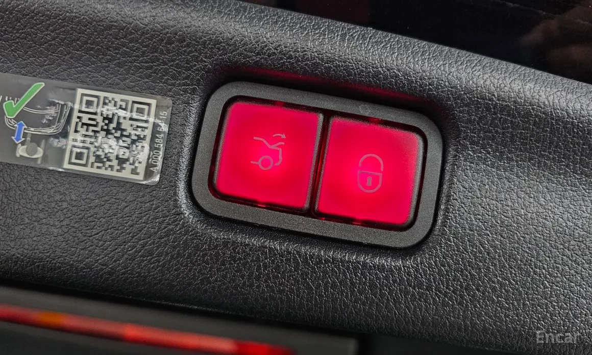 Фото 16 - Mercedes-Benz C-Class