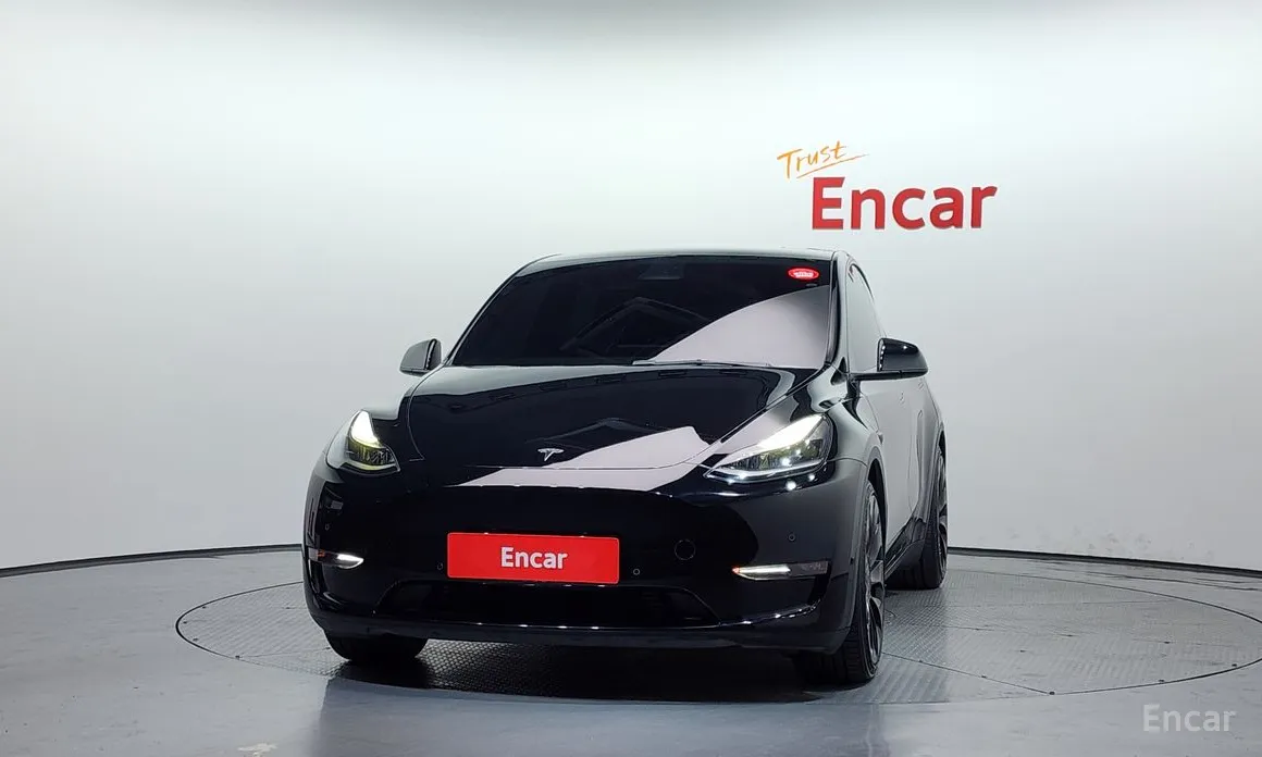 Фото 3 - Tesla Model Y