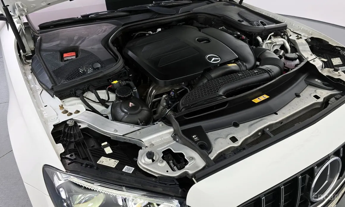 Фото 6 - Mercedes-Benz E-Class