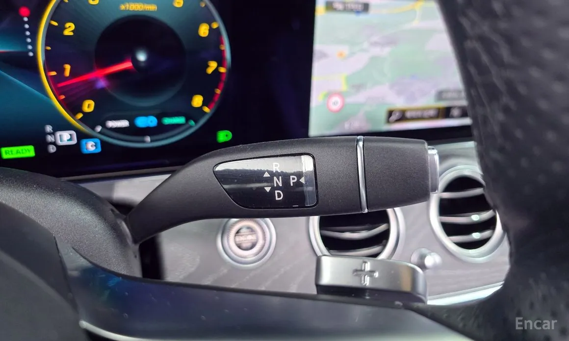 Фото 9 - Mercedes-Benz E-Class