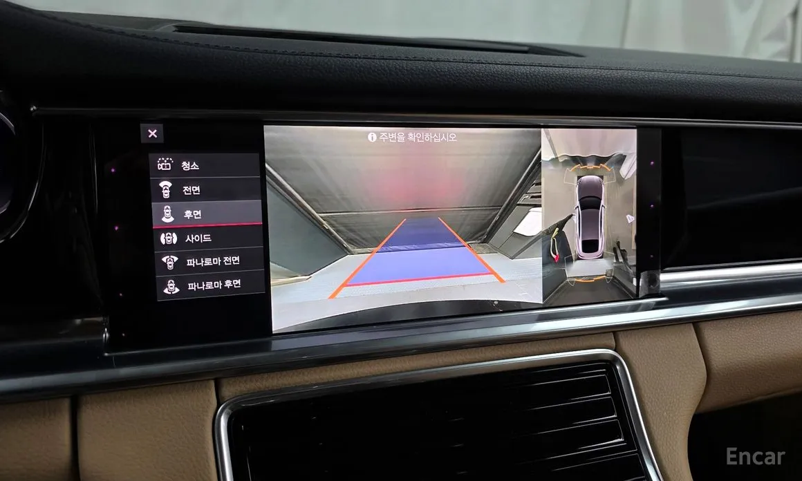 Фото 15 - Porsche Panamera