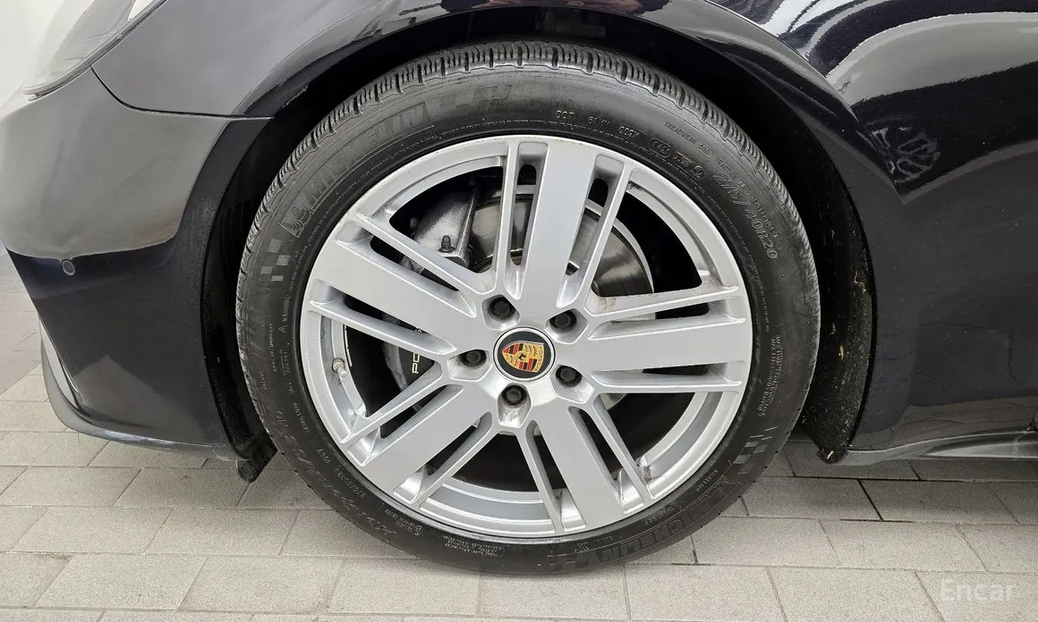 Фото 5 - Porsche Panamera