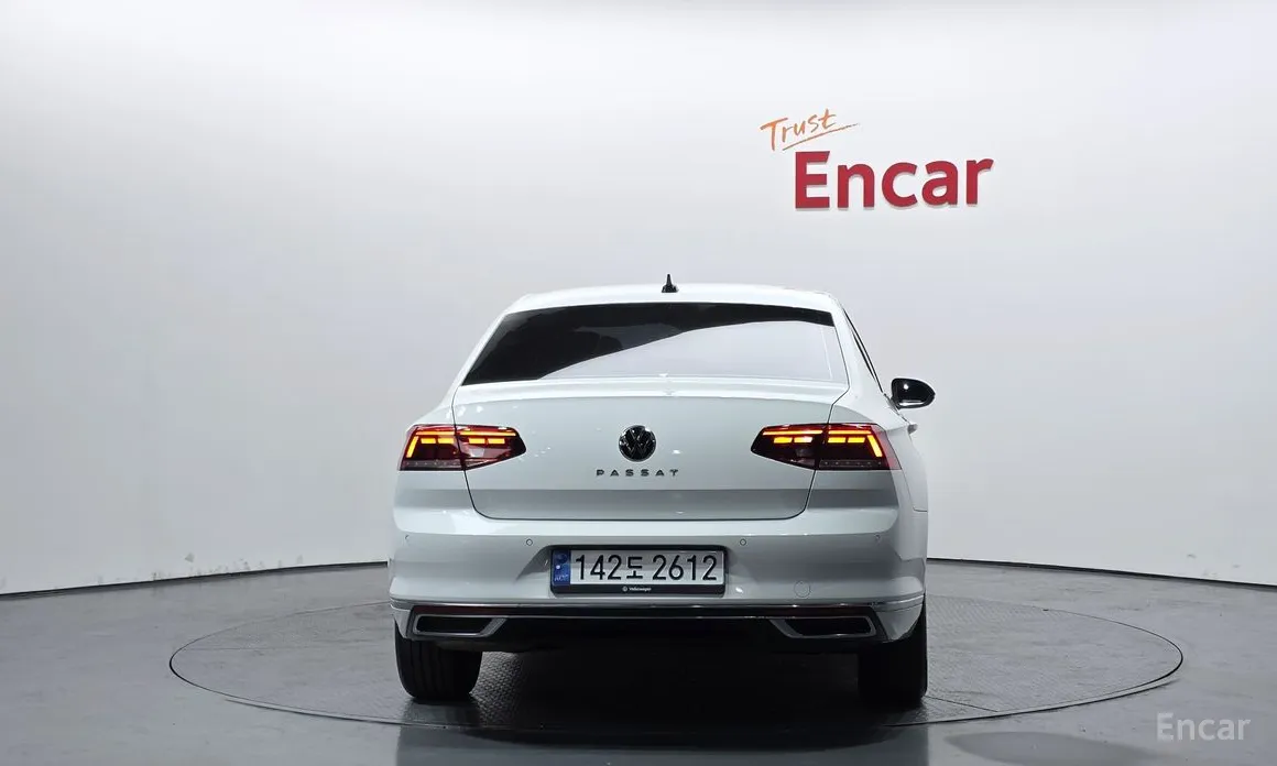 Фото 4 - Volkswagen Passat