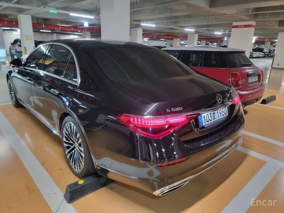 Фото 3 - Mercedes-Benz S-Class