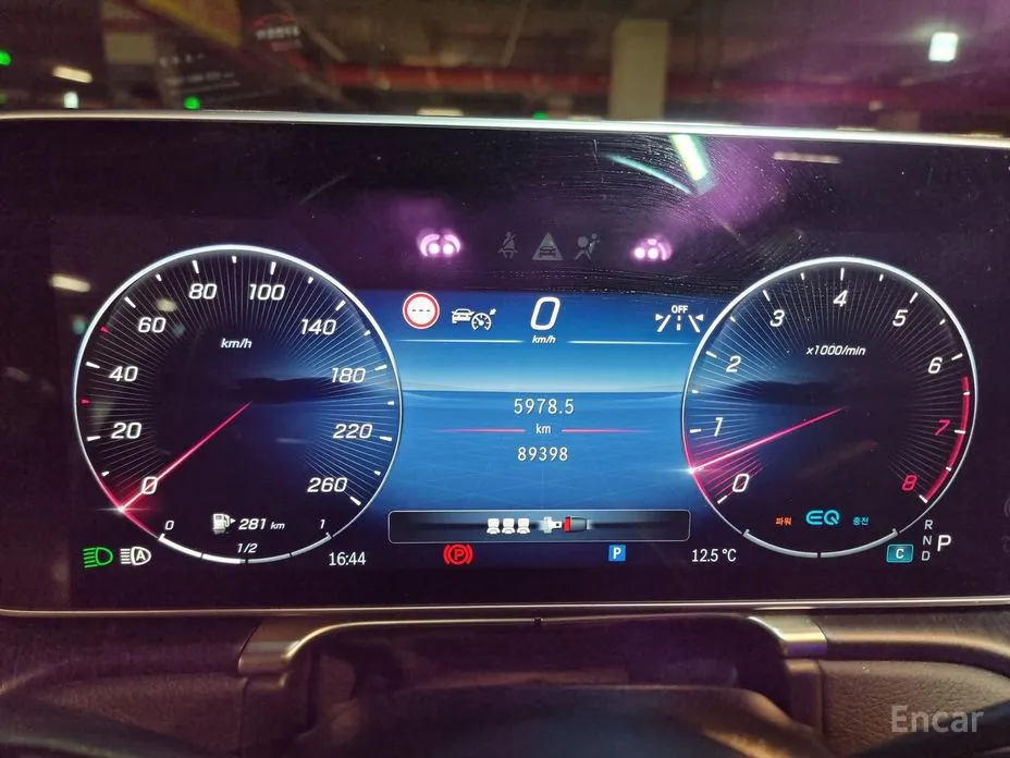 Фото 8 - Mercedes-Benz S-Class