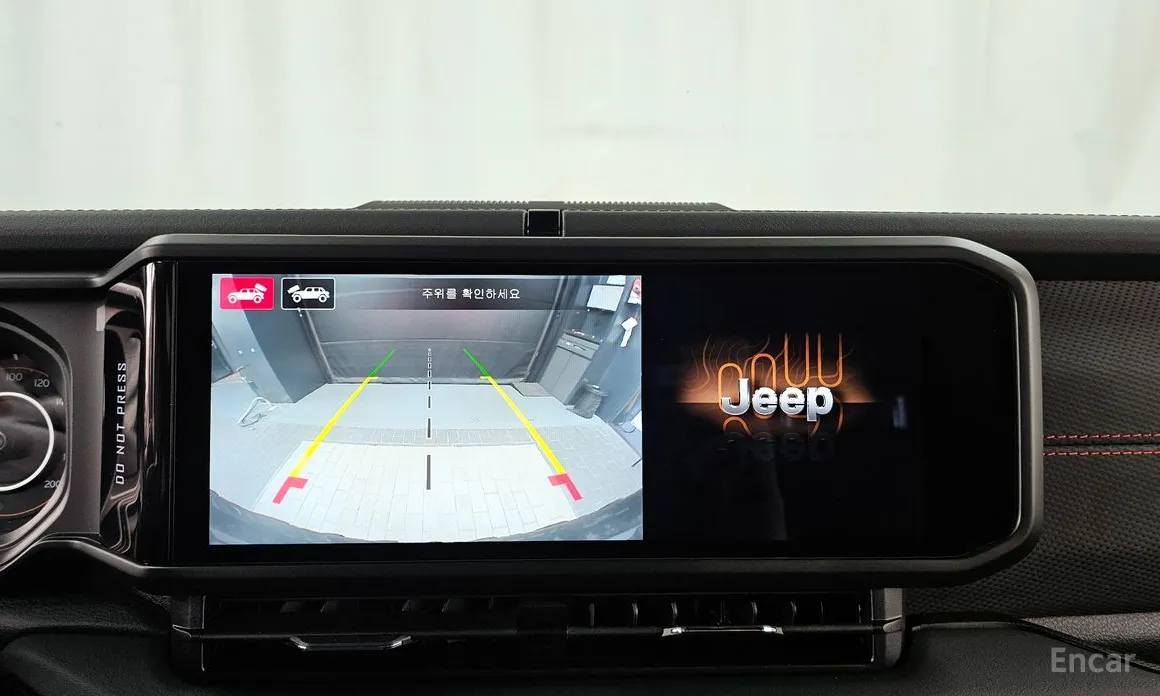 Фото 15 - Jeep Wrangler