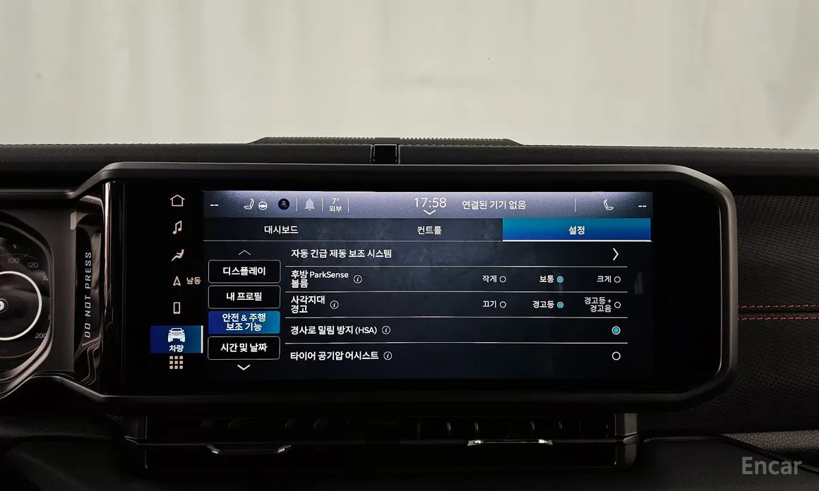 Фото 16 - Jeep Wrangler