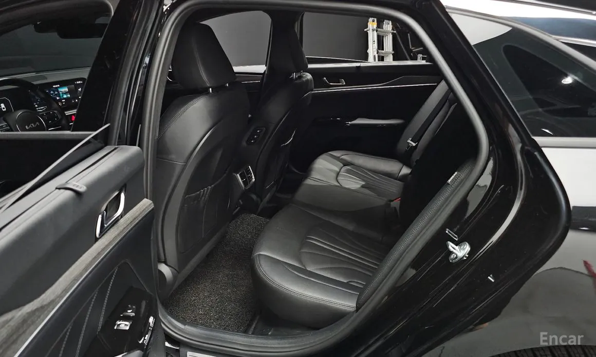 Фото 12 - Kia K5