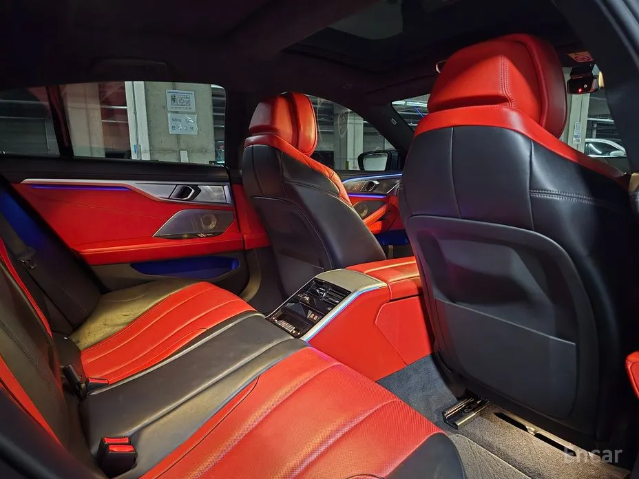 Фото 13 - BMW 8 Series