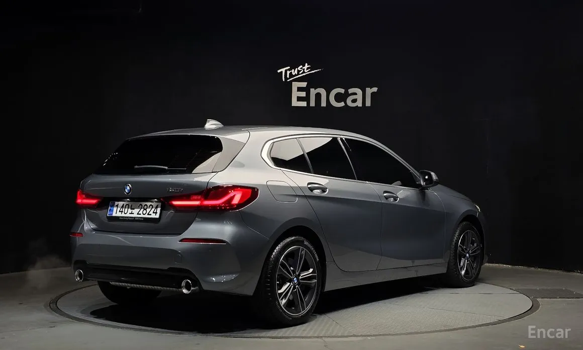 Фото 2 - BMW 1 Series