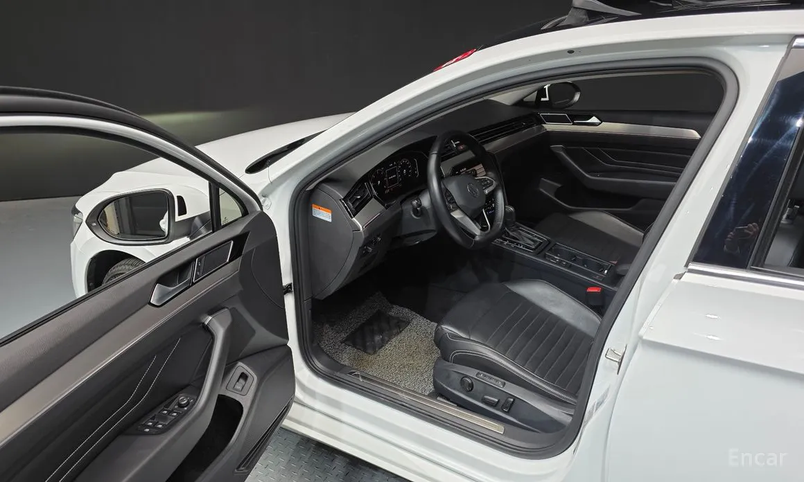 Фото 10 - Volkswagen Passat