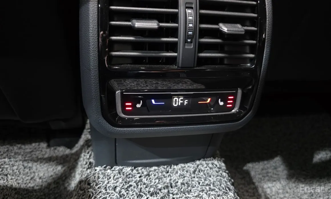 Фото 18 - Volkswagen Passat