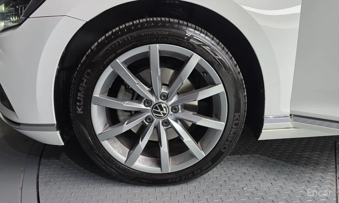 Фото 5 - Volkswagen Passat