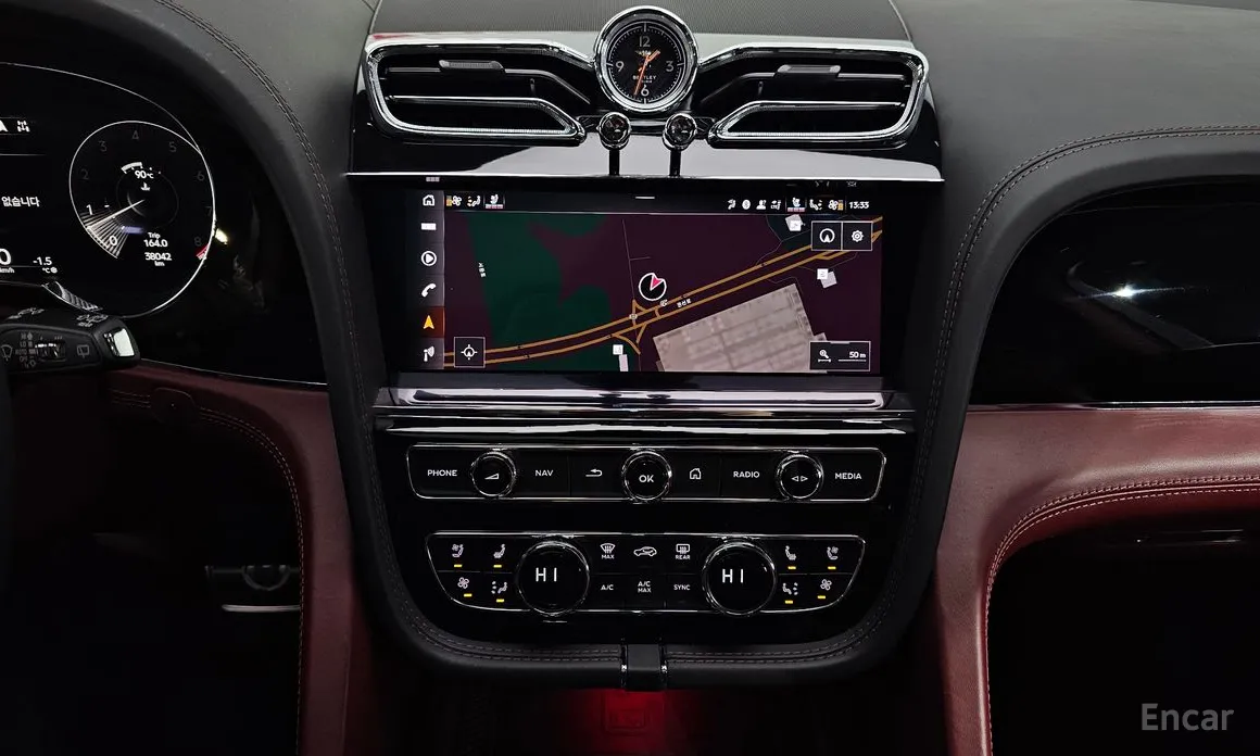 Фото 14 - Bentley Bentayga