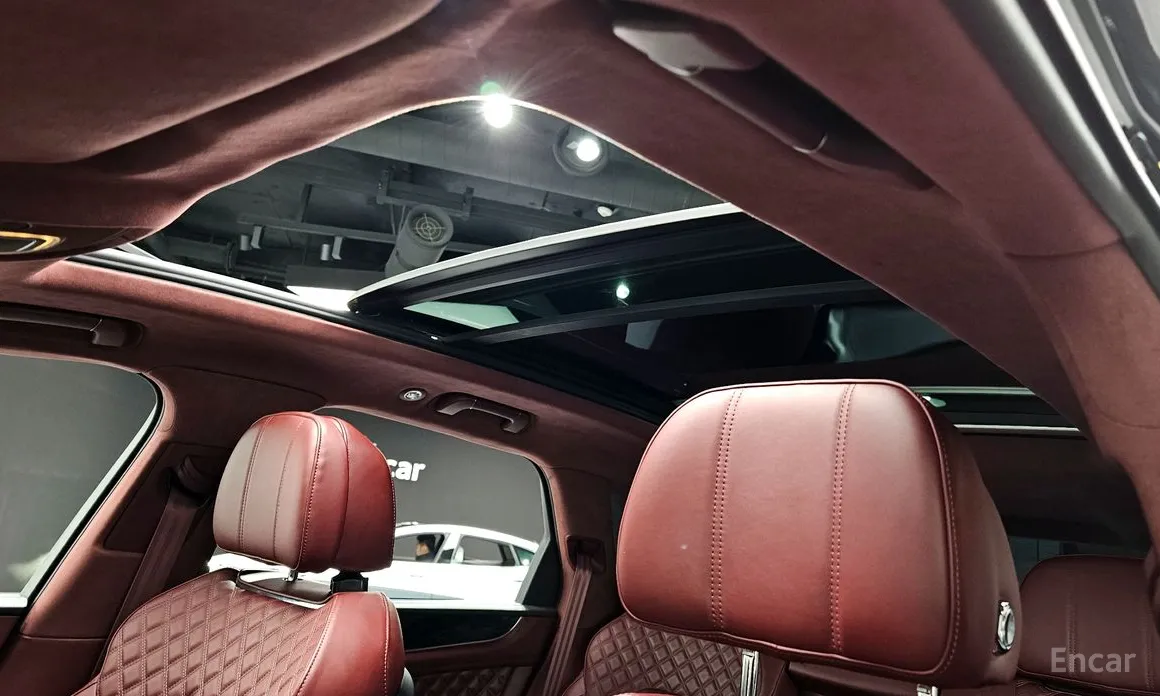 Фото 18 - Bentley Bentayga