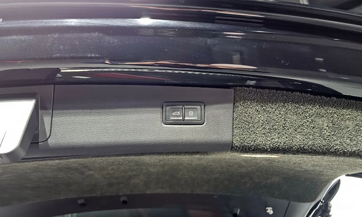 Фото 20 - Bentley Bentayga