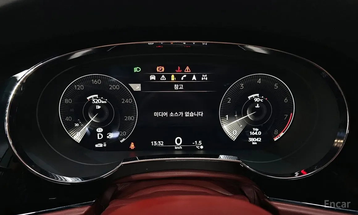 Фото 8 - Bentley Bentayga