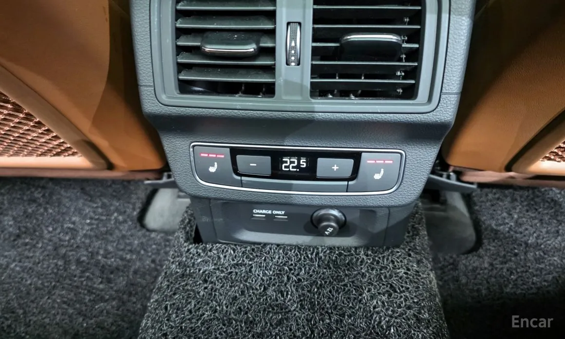 Фото 19 - Audi Q5