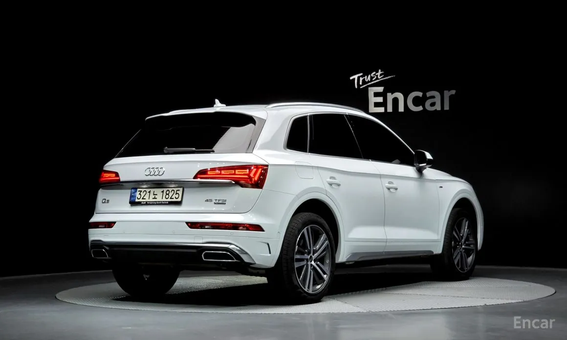 Фото 2 - Audi Q5