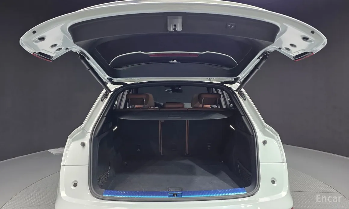 Фото 20 - Audi Q5