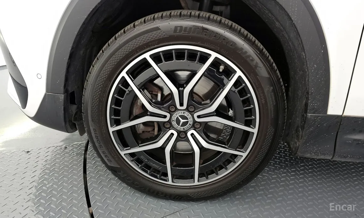 Фото 5 - Mercedes-Benz EQB