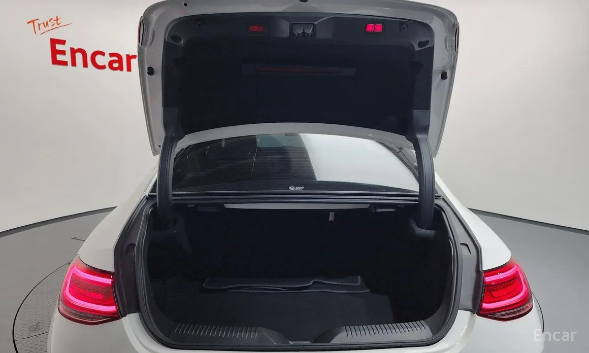 Фото 20 - Mercedes-Benz CLS-Class