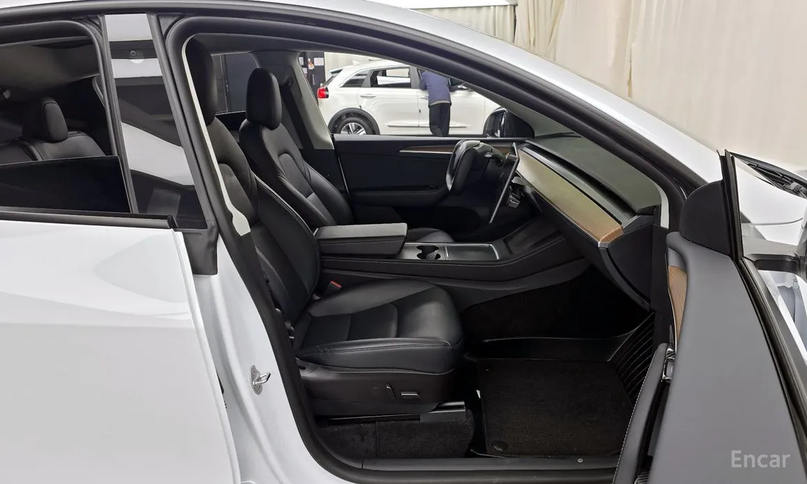 Фото 11 - Tesla Model Y