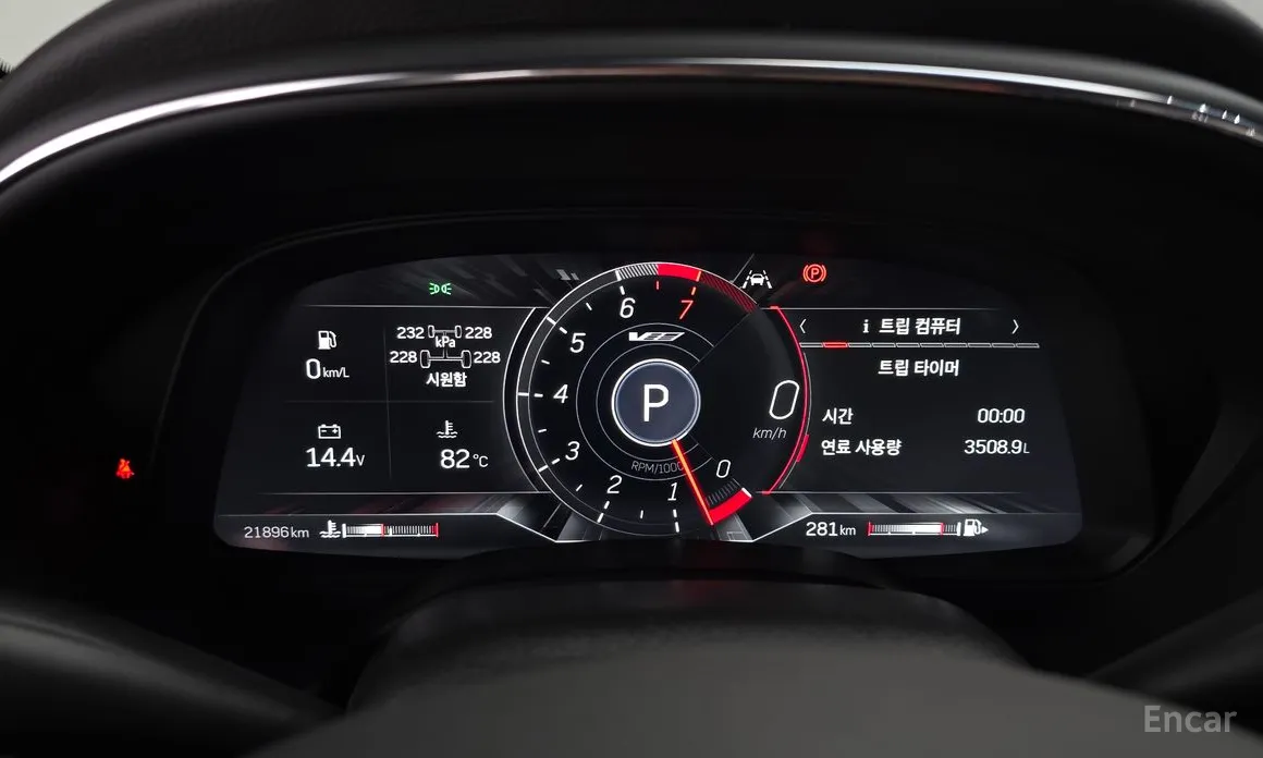 Фото 8 - Cadillac CT5-V