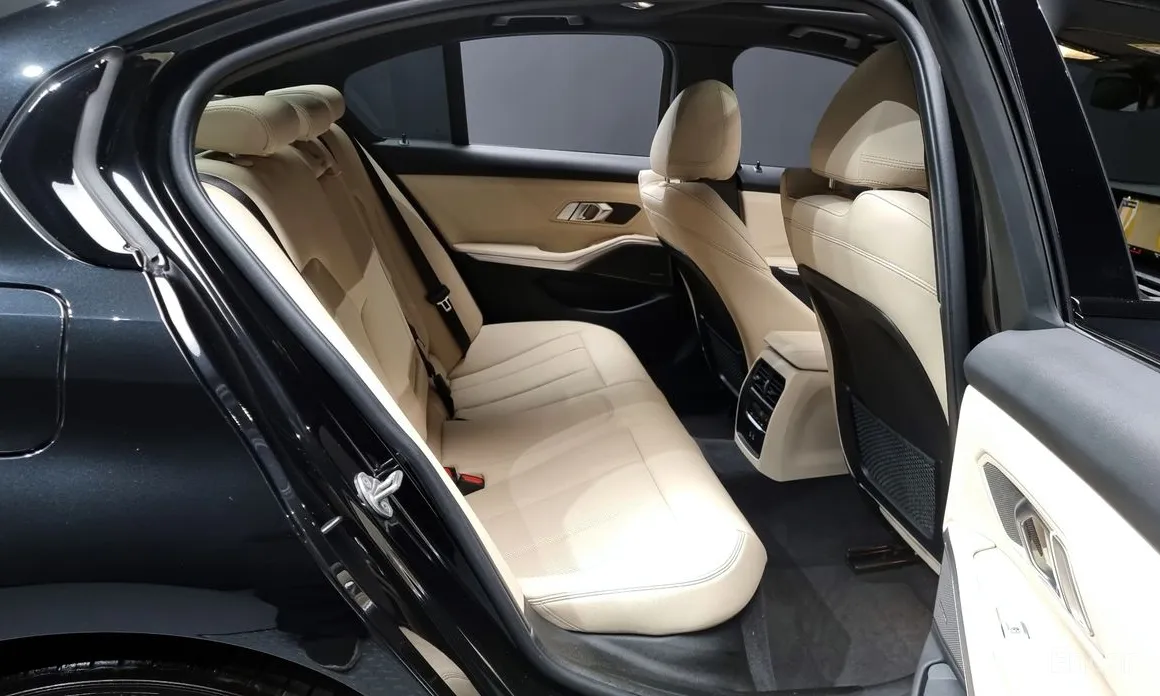 Фото 12 - BMW 3 Series