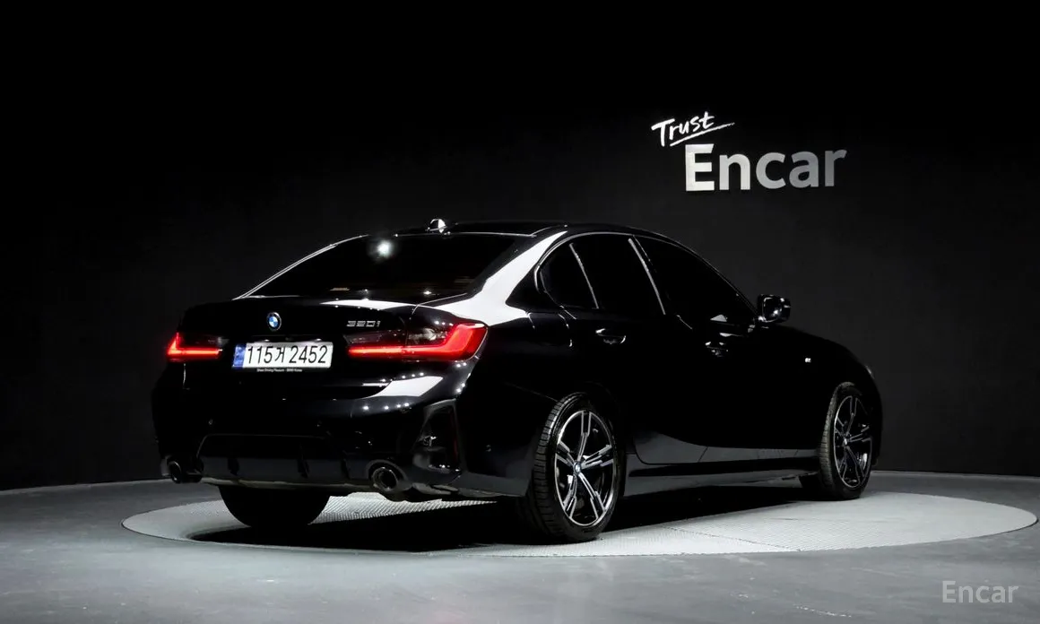 Фото 2 - BMW 3 Series