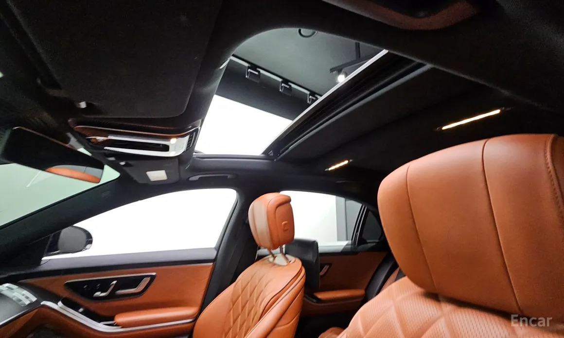 Фото 18 - Mercedes-Benz S-Class